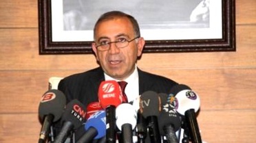 Gürsel Tekin: 'Ben Uygulamanın Karşısındayım, Kişilerin Değil'