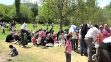 Hisarcık Yukarı Yoncaağaç Köyünde 1200 Kişiye 'Hayır Yemeği'