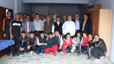 Atletlerin Annelerine Cumhuriyet Altını