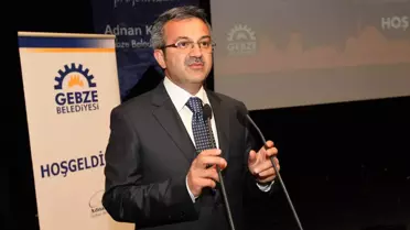 Gebzeli Gençler Fatih'i Tarihçilerden Dinledi