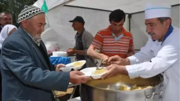 Vali Oğuz Hıdrellez Şenliklerinde