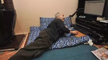 54 Yaşındaki Engelli 52 Yıl Sonra Sokağa Çıktı