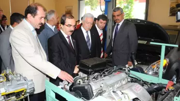 Vefat Eden Öğretmenin İsmi Laboratuvarda Yaşatılacak