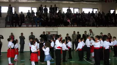 Anaokulu Öğrencilerinden Anneler Günü Özel Programı