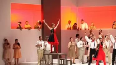 Sezonun Son Prömiyeri 'Satılmış Nişanlı'