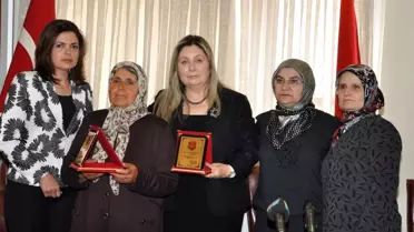 Isparta'da Yılın Anneleri Seçildi