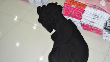 Ayağına Çarşaf Dolanan Soyguncu Yakalandı