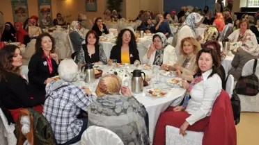 Gop'ta Anneler Günü