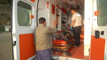 Otomobil Dereye Uçtu: 4 Yaralı