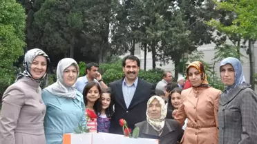 Anneler Gününü Sahilde Kutladılar