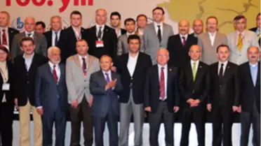 Balkan Sempozyumu'na Damgasını Vurdu