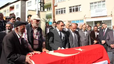 Genç Öğretmenin Ölümü İlçeyi Yasa Boğdu