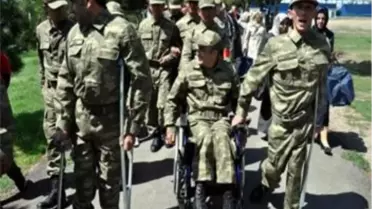 KKTC'de İlk Kez 'Engelliler' Temsili Askere Alındı