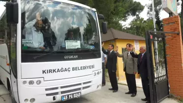 Kırkağaç'taki Depremzedeler Memleketlerine Uğurlandı