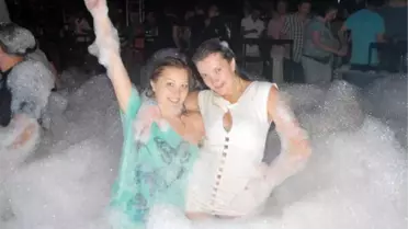 Köpükler Arasında Dans