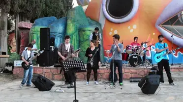 Söke'de Genç Gruplar Aynı Sahneyi Paylaştı