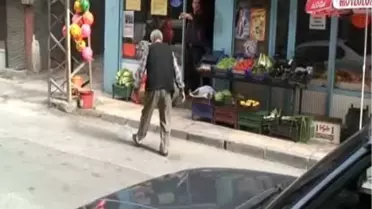 Fareye Sıktı, 2 Kişiyi Vurdu