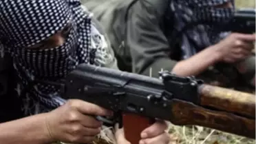 PKK Bitlis'te Muhtarla 5 Köy Korucusunu Kaçırdı