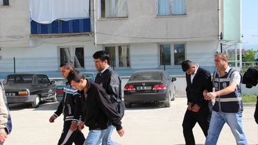 Esrar Operasyonunda 10 Kişi Tutuklandı