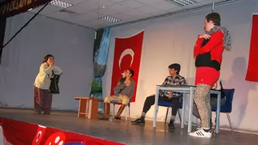 Lider Dershanesi Öğrencileri İzleyenleri Şaşırttı