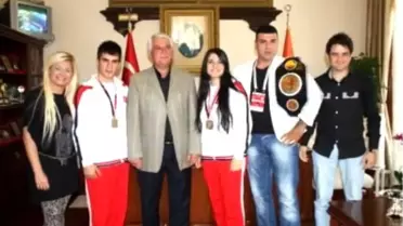 Milli Sporculardan Belediye Başkanı Sedefçi'ye Ziyaret
