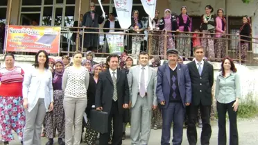 Köylerdeki Eğitim Seminerleri Sürüyor