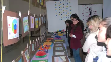 Başkale Atatürk İlköğretim Okulu Öğrencilerinden Sıra Gecesi