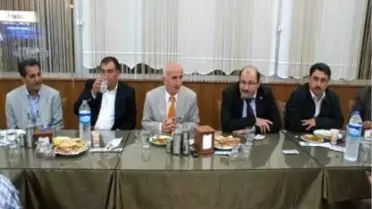 Vali Odabaş, Eğitimcilerle Bir Araya Geldi