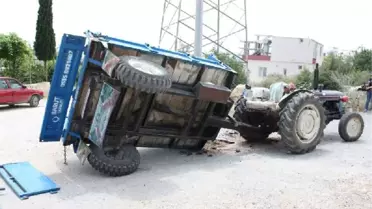 Traktör Devrildi: 7 Yaralı