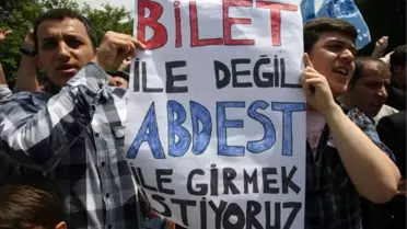 Binlerce Kişi Ayasofya'da Namaz Kıldı