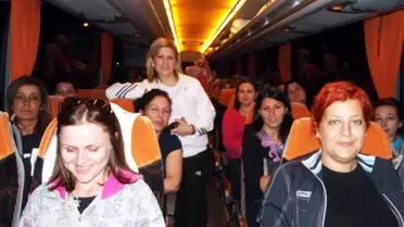 Ayvalıklı Ak Kadınlar Başkentten Akşit'e Destek Vererek Döndü