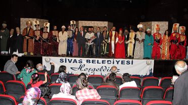 Hünkar Güneşi Sahnelendi