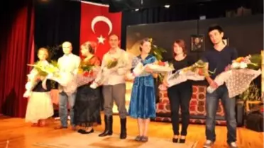 'Hadi Öldürsene Canikom' Nazilli'de Sahnelendi