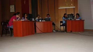 Liseler Arası İngilizce Bilgi Yarışması Düzenlendi
