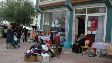 Öğrenci Yurdu ve Kuran Kursu Yapımına Katkı Sağlamak İçin Kermes Düzenlendi