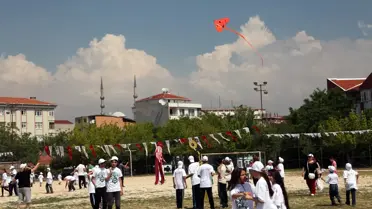 Ataşehir Semaları Uçurtmalarla Renklendi