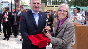 Narman'da Aşık Sümmani Anısına Resim Sergisi Açıldı