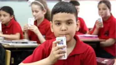 Okullarda Süt Dağıtımına Destek