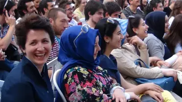 Çok Ayıp Hareketler Bunlar