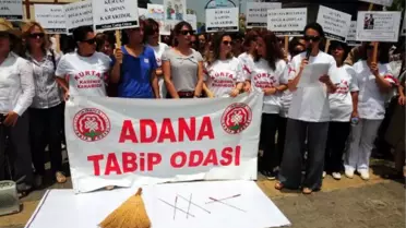 Adana'da Kürtaj Eylemi