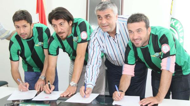 Akhisar Belediyespor'da Üç İmza