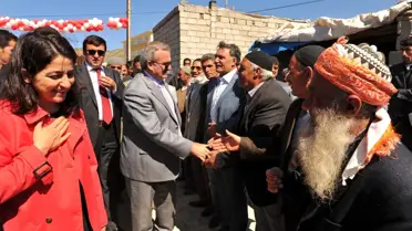 İran Sınırındaki Köyler Parke Taşı ile Döşeniyor
