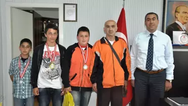 Minik Boksörler Dereceye Gidiyor