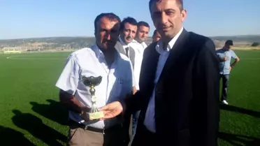 Voleybol ve Tenis Turnuvalarında Dereceye Girenlere Ödülleri Verildi