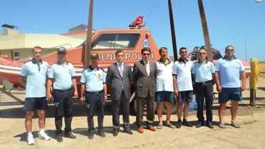 Sinop'ta Zodyak Bot Denize İndi