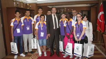 Türkçenin Çocukları Başkan Bulutlar'ı Ziyaret Etti