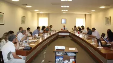 İhracatçılar 2012'yi Domates- Biber- Şeftali Yılı İlan Etti