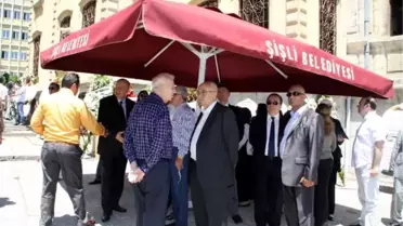Mesut Yılmaz, Annesini Son Yolculuğuna Uğurladı