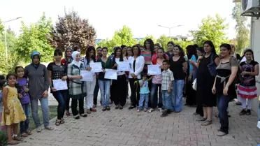 Nusaybin'de Kadın Sağlığı Eğitimi Programını Tamamlayan 12 Kursiyere Sertifikaları Verildi