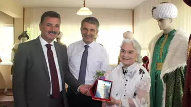 Huzurevinde Osmanlı Saray Kıyafetleri Sergisi